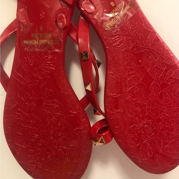 BRAND NEW NEVER WORN STUDDED SANDALS SIZE 8 RED - Picture 2 of 3